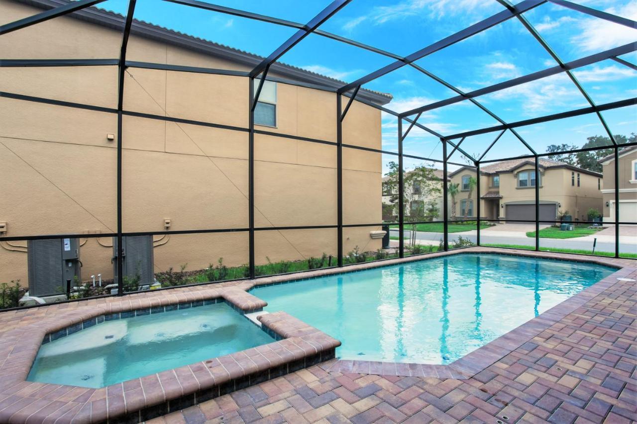 8 Bedroom, 6 Bathroom Upscale Villa Near All The Fun In Kissimmee Exterior photo