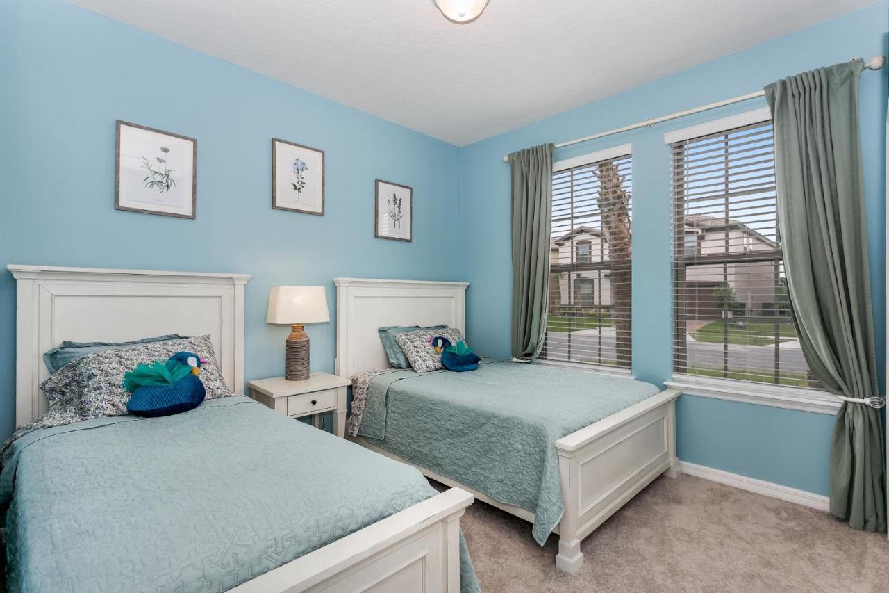 8 Bedroom, 6 Bathroom Upscale Villa Near All The Fun In Kissimmee Exterior photo