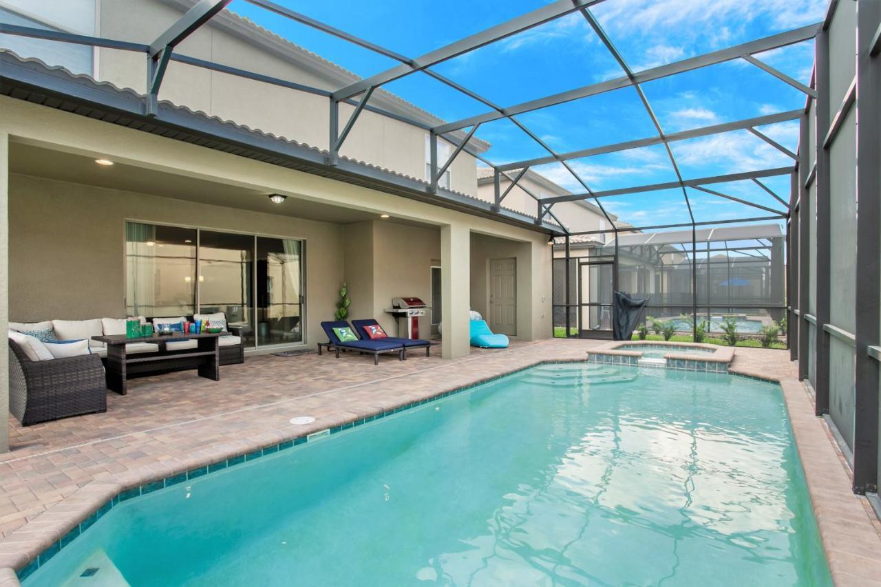 8 Bedroom, 6 Bathroom Upscale Villa Near All The Fun In Kissimmee Exterior photo