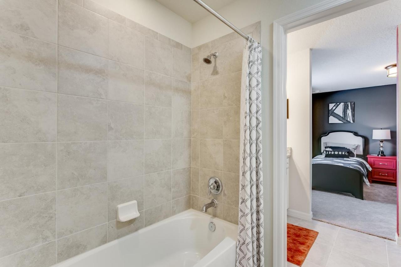 8 Bedroom, 6 Bathroom Upscale Villa Near All The Fun In Kissimmee Exterior photo