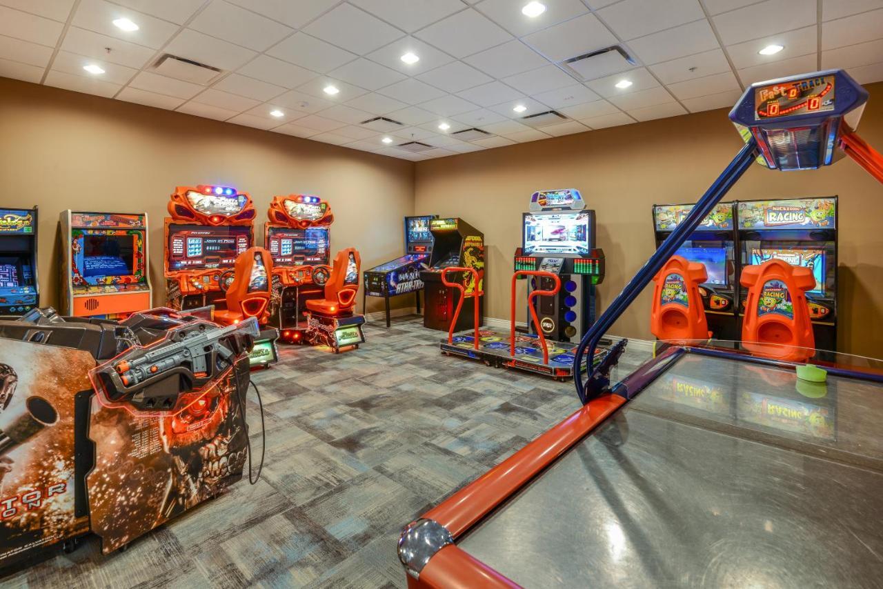 8 Bedroom, 6 Bathroom Upscale Villa Near All The Fun In Kissimmee Exterior photo